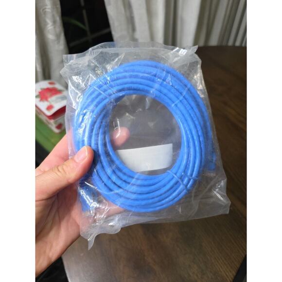 Ethernet Cable FER6E-025-BLU Cat. 6 Molded Patch Cord 25ft Blue 25-Foot CAT-6 55 - Picture 7 of 12